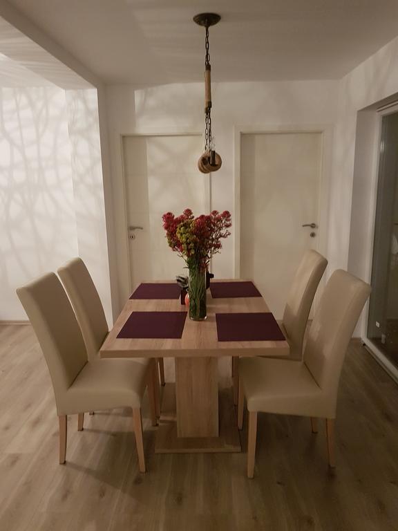 Pansion Marco Polo Hotel Петркане Екстериор снимка